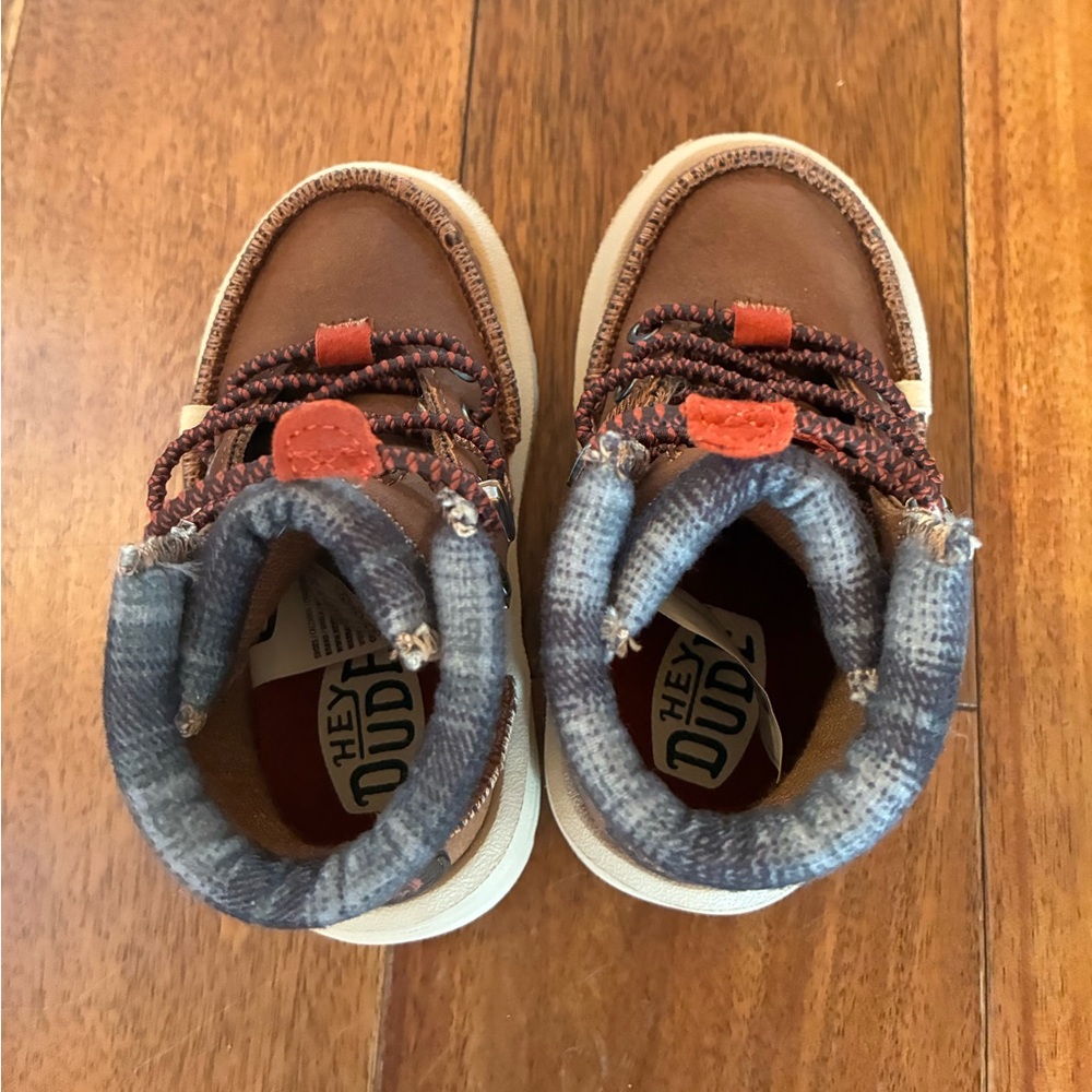 Hey Dude Brown and Red Kids Boots - Picture 6 of 8